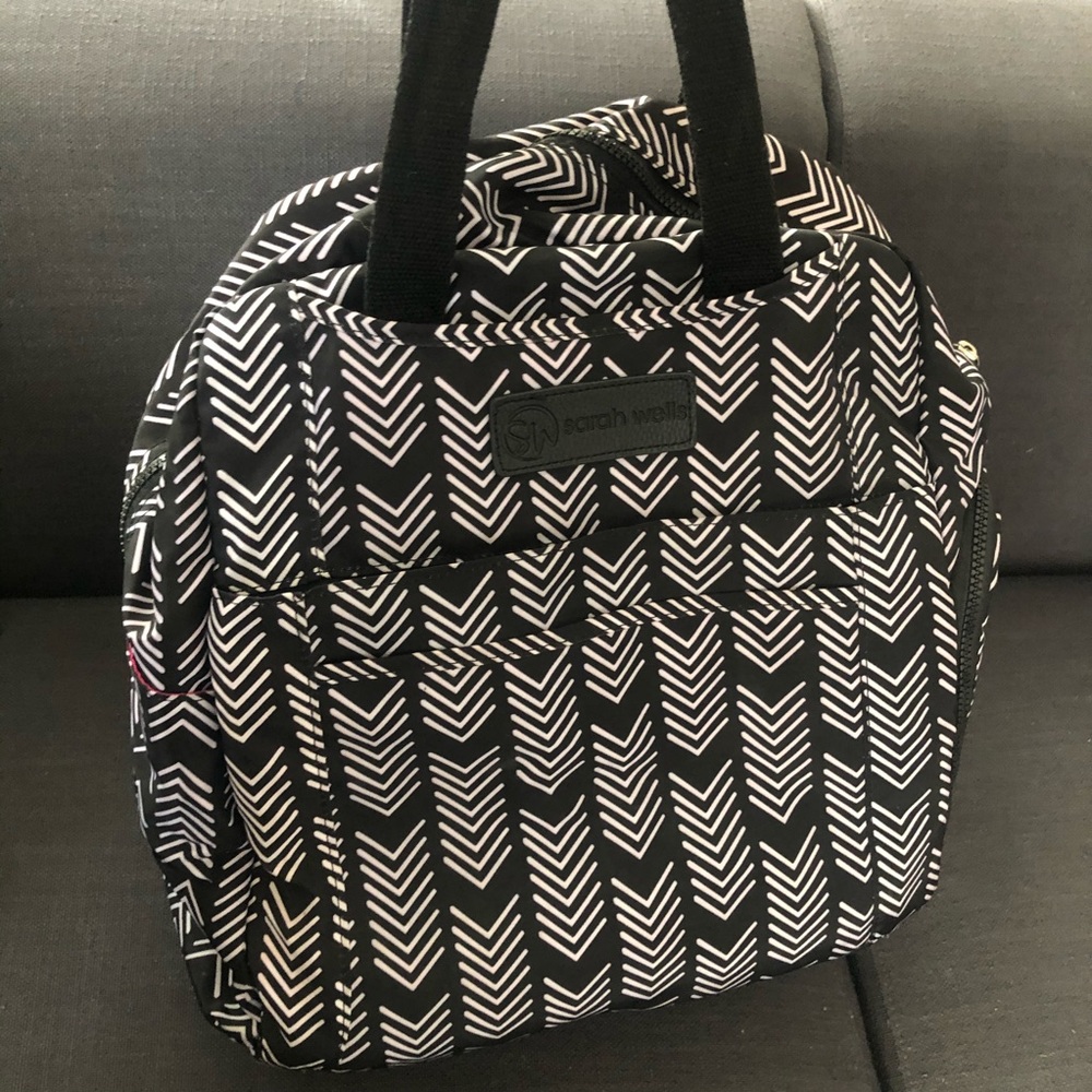 Sarah Wells Breast Pump Bag: Kelly (White &Black)